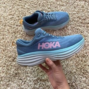Hoka Bondi 8